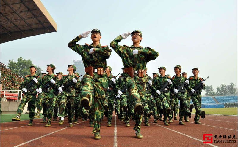  軍訓(xùn)團(tuán)建心得體會400字