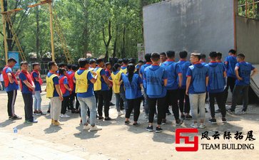 拓展訓(xùn)練使團隊更加凝聚800字-2000字五篇