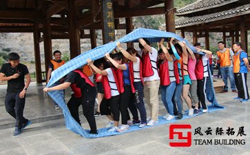 特色的素質(zhì)拓展訓(xùn)練活動(dòng)