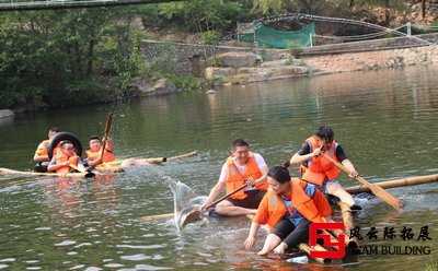 公司七月一日團(tuán)建拓展活動新聞稿