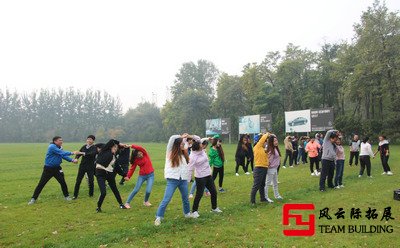 疫情后的復(fù)工團建拓展訓(xùn)練助企業(yè)團隊收心！