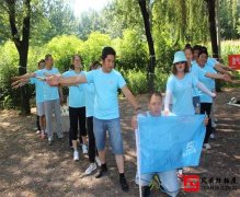 戶外拓展培訓(xùn)是一項提升教師隊伍素養(yǎng)的訓(xùn)練活動