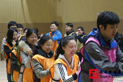 團隊拓展訓練項目激情節(jié)拍圖片