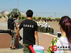 戶外拓展培訓(xùn)可以幫助更好地思考問(wèn)題